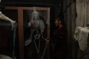娱乐吃瓜酱鬼屋给钱,揭秘神秘鬼屋背后的惊悚故事与神秘财富  第2张