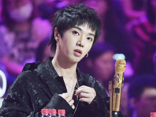 娱乐圈爆料夫妻是谁啊百度百科,揭秘神秘夫妻身份,真相即将揭晓! 第2张 娱乐圈爆料夫妻是谁啊百度百科,揭秘神秘夫妻身份,真相即将揭晓! 第2张