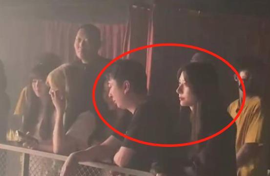 吃瓜事件网红西安,揭秘网络红人的争议瞬间  第3张