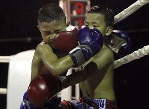 男孩爆料被大叔拳击视频,一场意外的街头冲突引发热议