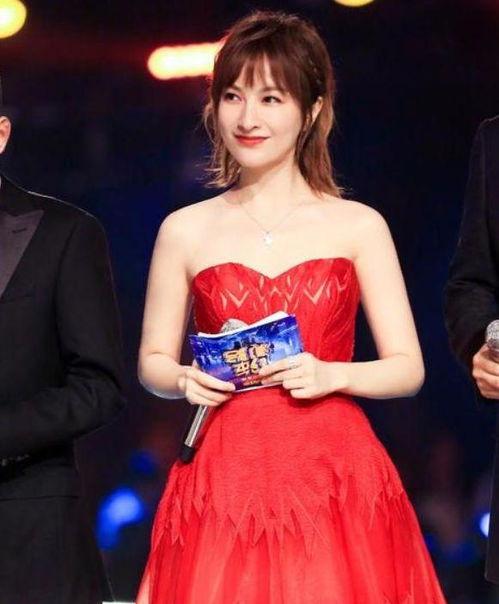 谢娜爆料何炅戴假发视频,揭秘明星造型背后的秘密 第3张 谢娜爆料何炅戴假发视频,揭秘明星造型背后的秘密 第3张