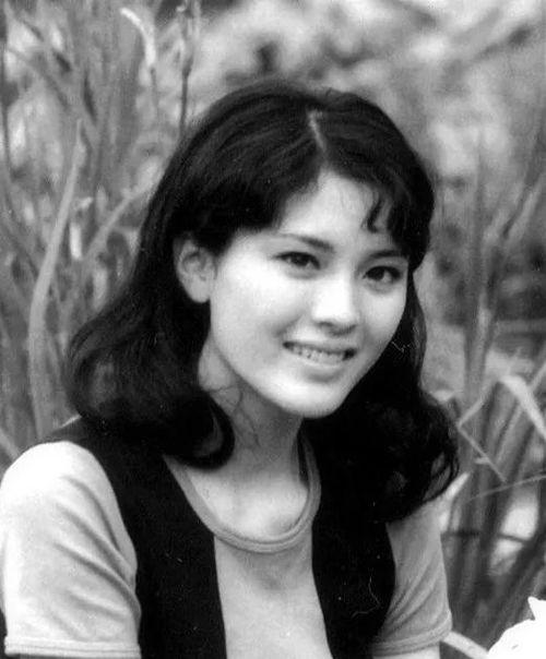 赤线之女在线观看,激情燃烧的岁月,在线重温传奇人生 第2张 赤线之女在线观看,激情燃烧的岁月,在线重温传奇人生 第2张