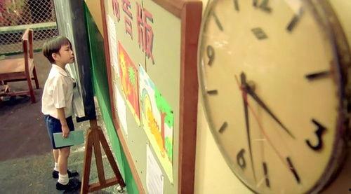 岁月神偷粤语在线观看,重温经典,感受时光流转 第3张 岁月神偷粤语在线观看,重温经典,感受时光流转 第3张