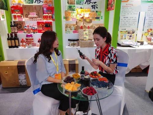 怀仁美食爆料视频,揭秘当地特色小吃,视频带你一探究竟 第3张 怀仁美食爆料视频,揭秘当地特色小吃,视频带你一探究竟 第3张