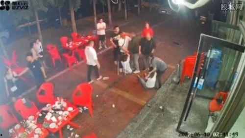 唐山烧烤独家爆料视频,唐山烧烤背后的惊人真相 第3张 唐山烧烤独家爆料视频,唐山烧烤背后的惊人真相 第3张