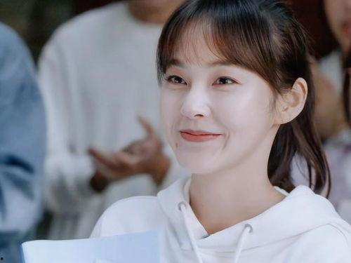 爆料娱乐圈张佳宁简介,娱乐圈爆料中的璀璨新星 第3张 爆料娱乐圈张佳宁简介,娱乐圈爆料中的璀璨新星 第3张