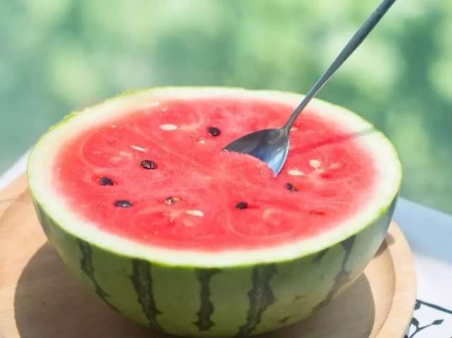 快乐网红吃瓜图片,快乐氛围满满! 第3张 快乐网红吃瓜图片,快乐氛围满满! 第3张